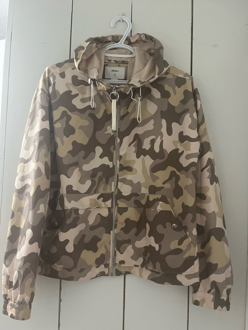 Forever 21 Tan and Brown Camo Hooded Zip Jacket